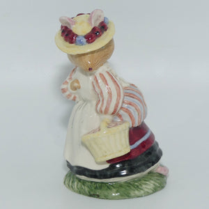 DBH05 Royal Doulton Brambly Hedge figure | Lady Woodmouse