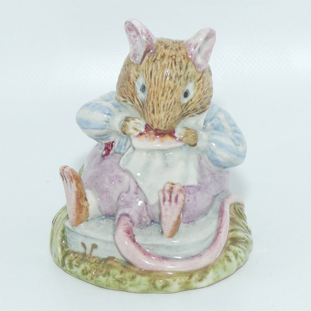 DBH10A Royal Doulton Brambly Hedge figure | Mr Toadflax | Tail at Front with Cushion