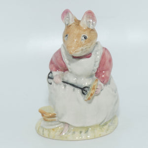 DBH16 Royal Doulton Brambly Hedge figure | Clover