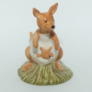 WP08 Royal Doulton Winnie the Pooh figure | Kanga and Roo | figure only
