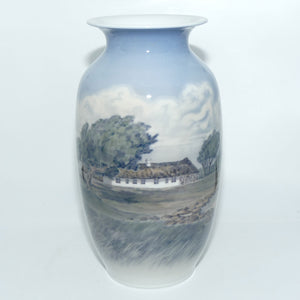 Royal Copenhagen large vase | Country Home scene | 2751 2983