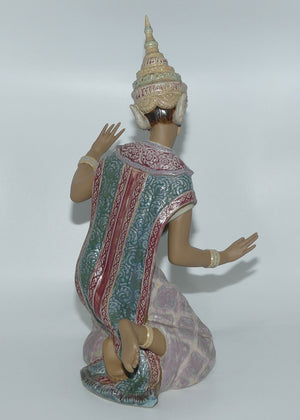 Lladro figure Thai Girl Kneeling (Gres) | Lladro # 01012069 | Sculptor: Vicente Martínez | Issued: 1977 | Retired: 2000 