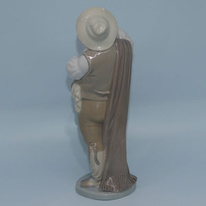 lladro-figure-a-toast-by-sancho-5165