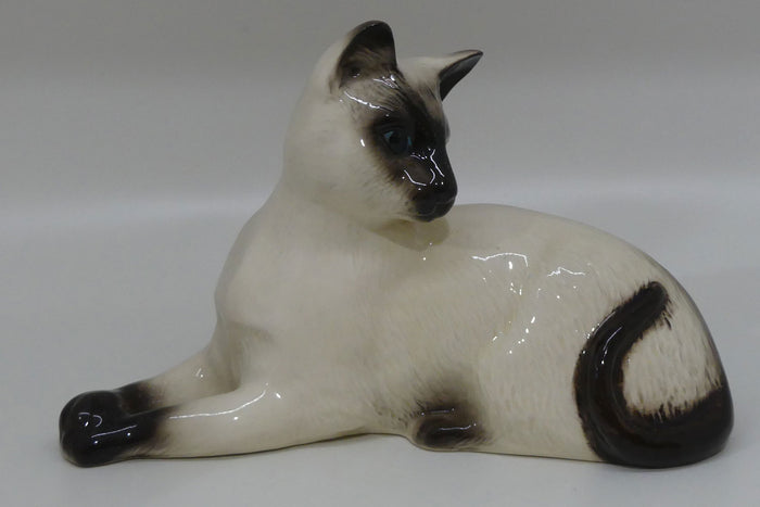 DA124 Royal Doulton Siamese Cat | Lying Looking Back #2