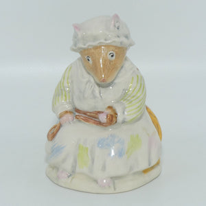 DBH19 Royal Doulton Brambly Hedge figure | Lily Weaver