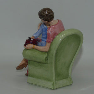 hn3457-royal-doulton-figure-when-i-was-young