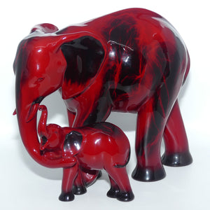 HN3464 Royal Doulton Flambe Motherhood Elephants | Royal Doulton Animals