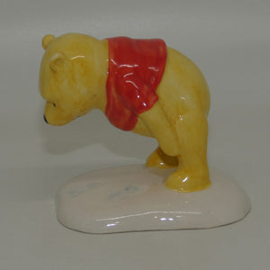 royal-doulton-winnie-the-pooh-wp3-winnie-the-pooh-and-the-paw-marks
