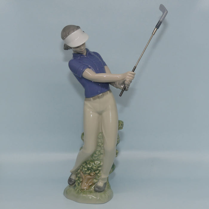 Nao by Lladro Golfer | Fore! #0451