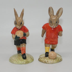 db118-119-royal-doulton-bunnykins-goalkeeper-footballer-set-red