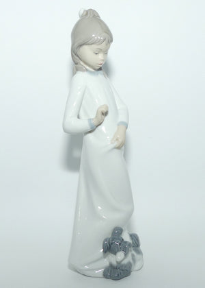 Nao by Lladro figure My Playful Puppy #0595