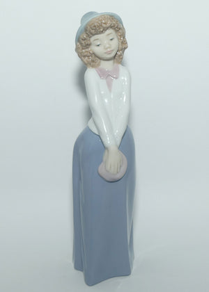 Nao by Lladro figure Too Cute! #1121