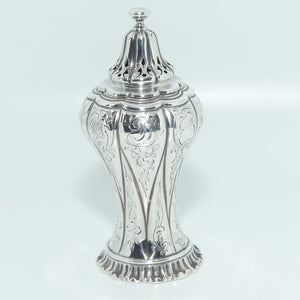 Victorian | Sterling Silver pepperette of gadrooned form | London 1845