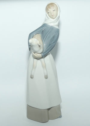 Lladro figure Girl with Lamb | Plain Apron #4584  