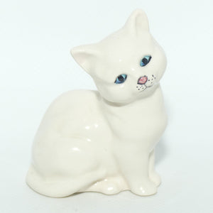 DA123 Royal Doulton Kitten | White