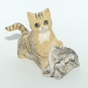 DA233 Royal Doulton Cat | In the News