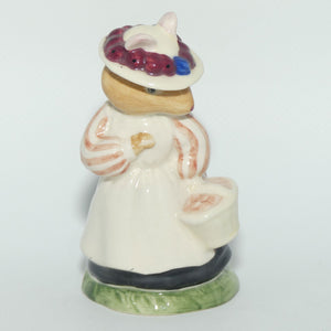 DBH05 Royal Doulton Brambly Hedge figure | Lady Woodmouse | Pink Basket | #2