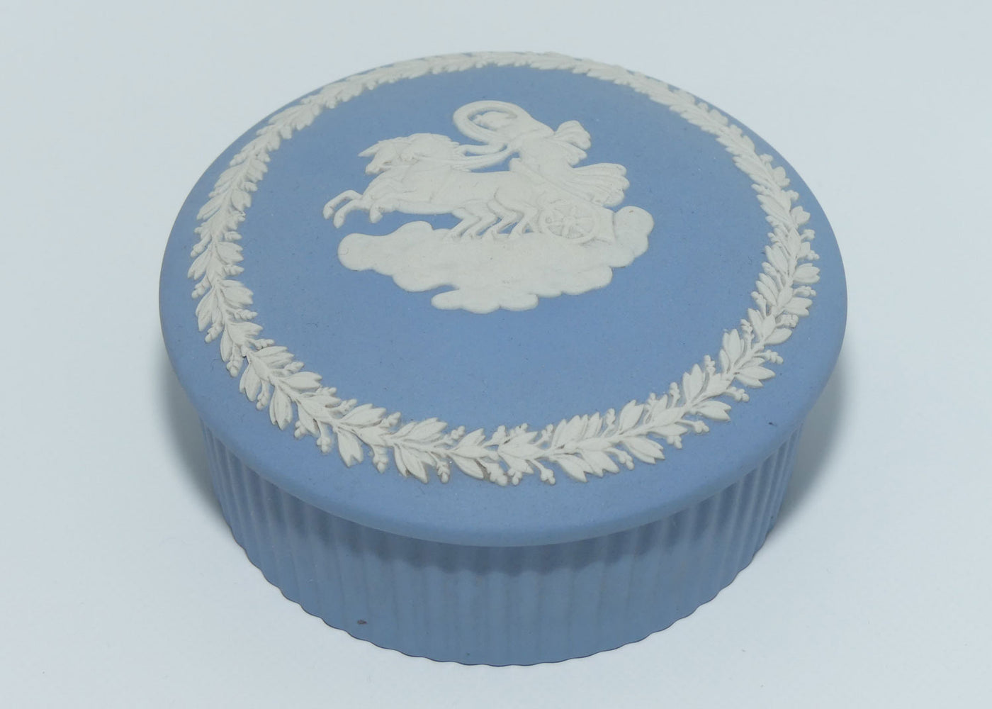 Wedgwood Jasper | White on Pale Blue | Aurora trinket | Ribbed base ...