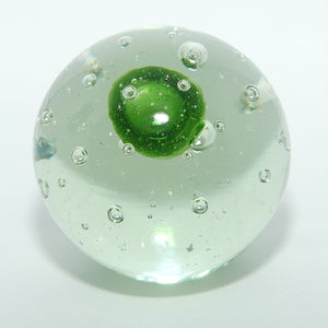 Controlled bubble with Green centre Magnum paperweight