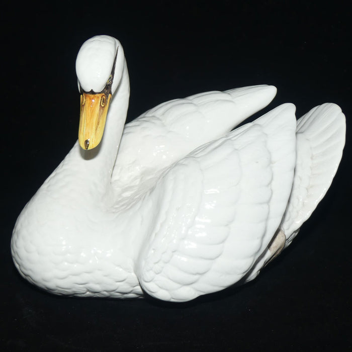 Giovanni Ronzan Italy large figure of a Swan