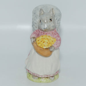 Beswick Beatrix Potter Goody Tiptoes | BP2a Gold Oval