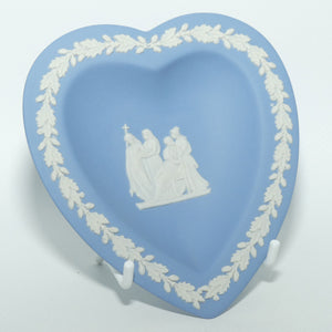 Wedgwood Jasper | White on Pale Blue | 4 Maidens Heart shape tray