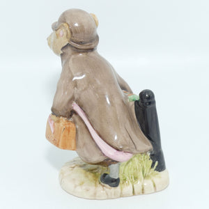 Royal Albert Beatrix Potter Johnny Town Mouse with Bag | BP6a