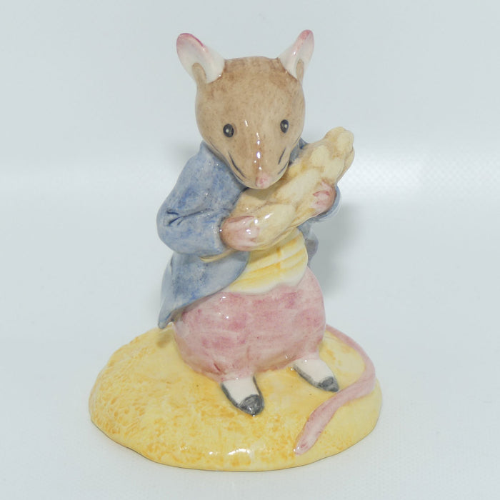 Beswick Beatrix Potter Johnny Town Mouse Eating Corn | BP10a