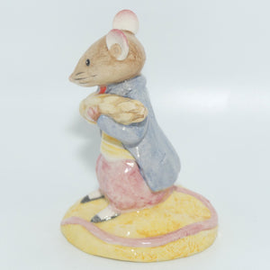 Beswick Beatrix Potter Johnny Town Mouse Eating Corn 