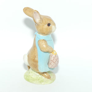 Beswick Beatrix Potter Mrs Flopsy Bunny | BP2a Gold Oval