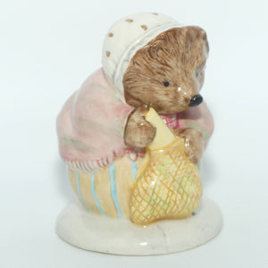 Beswick Beatrix Potter Mrs Tiggy-Winkle buys Provisions | BP11a