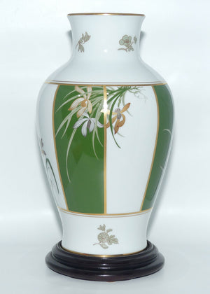 Franklin Mint | Noritake Okura Japan | Green | Orchid vase on stand