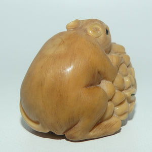 Japanese Carved Tagua Nut | Rat Okimono