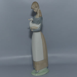 Nao by Lladro figure Girl with Goose  #0025