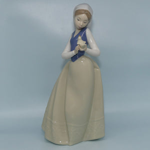 Nao by Lladro figure Feathered Friend #1264