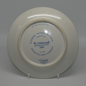 HUM0276 MI Hummel Annual Plate 1983 | Postman