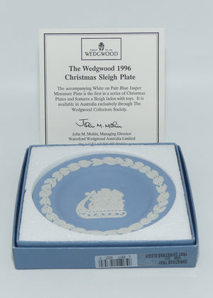 wedgwood-jasper-white-on-pale-blue-1996-christmas-sleigh-boxed