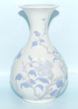Lladro flower vase with Sparrows | Lladro #01004691.3