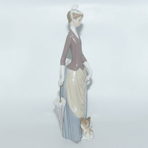 Lladro figure Woman with Dog #4761