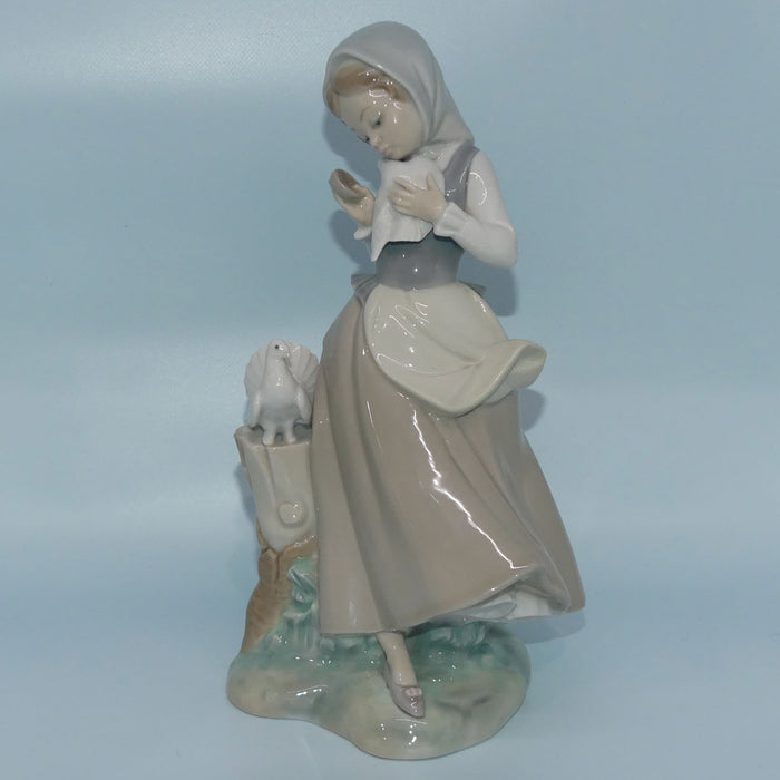 Lladro figure Girl with Doves #4915 | #1