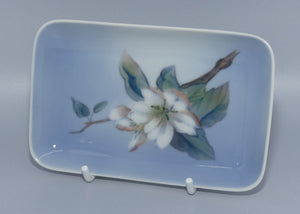 bing-and-grondahl-floral-rectangular-tray-53-964