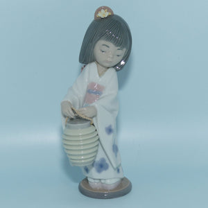 Lladro figure Oriental Lantern | Lladro #01006231