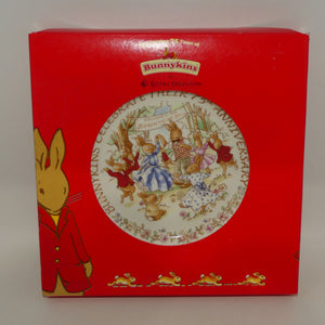 royal-doulton-bunnykins-75th-anniversary-plate-boxed