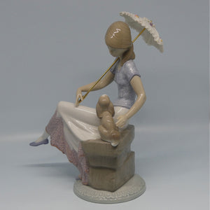 lladro-figure-picture-perfect-7612-collectors-society