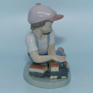 lladro-figure-all-aboard-collectors-society-1992-7619