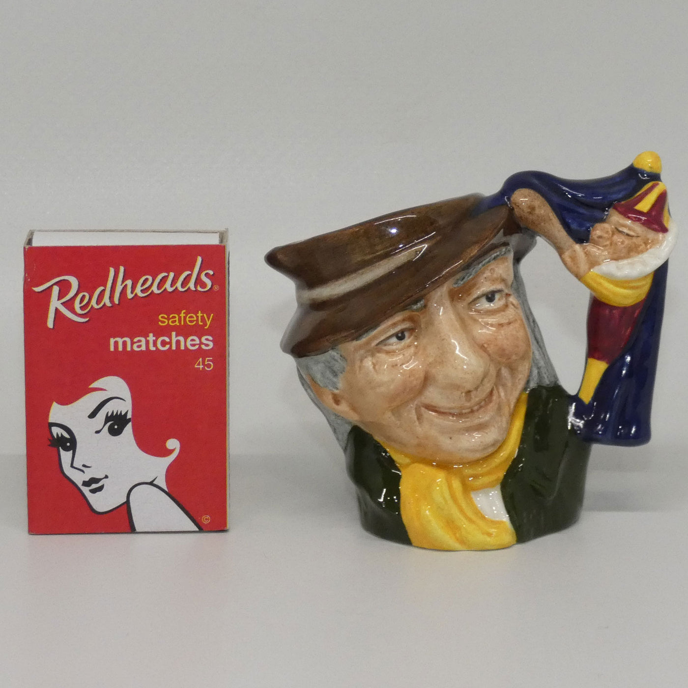 D6596 Royal Doulton miniature character jug Punch and Judy Man