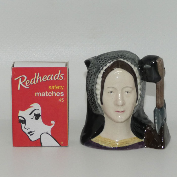 D6651 Royal Doulton miniature character jug Anne Boleyn