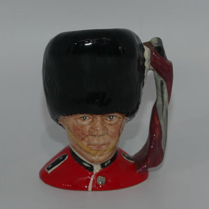 d6772-royal-doulton-miniature-character-jug-guardsman