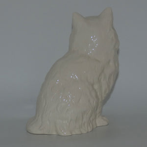 da126-royal-doulton-persian-cat-seated-white