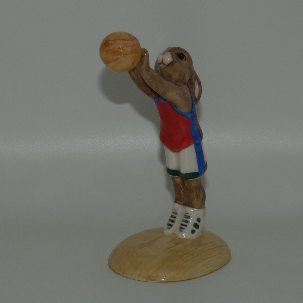 db208-royal-doulton-bunnykins-basketball